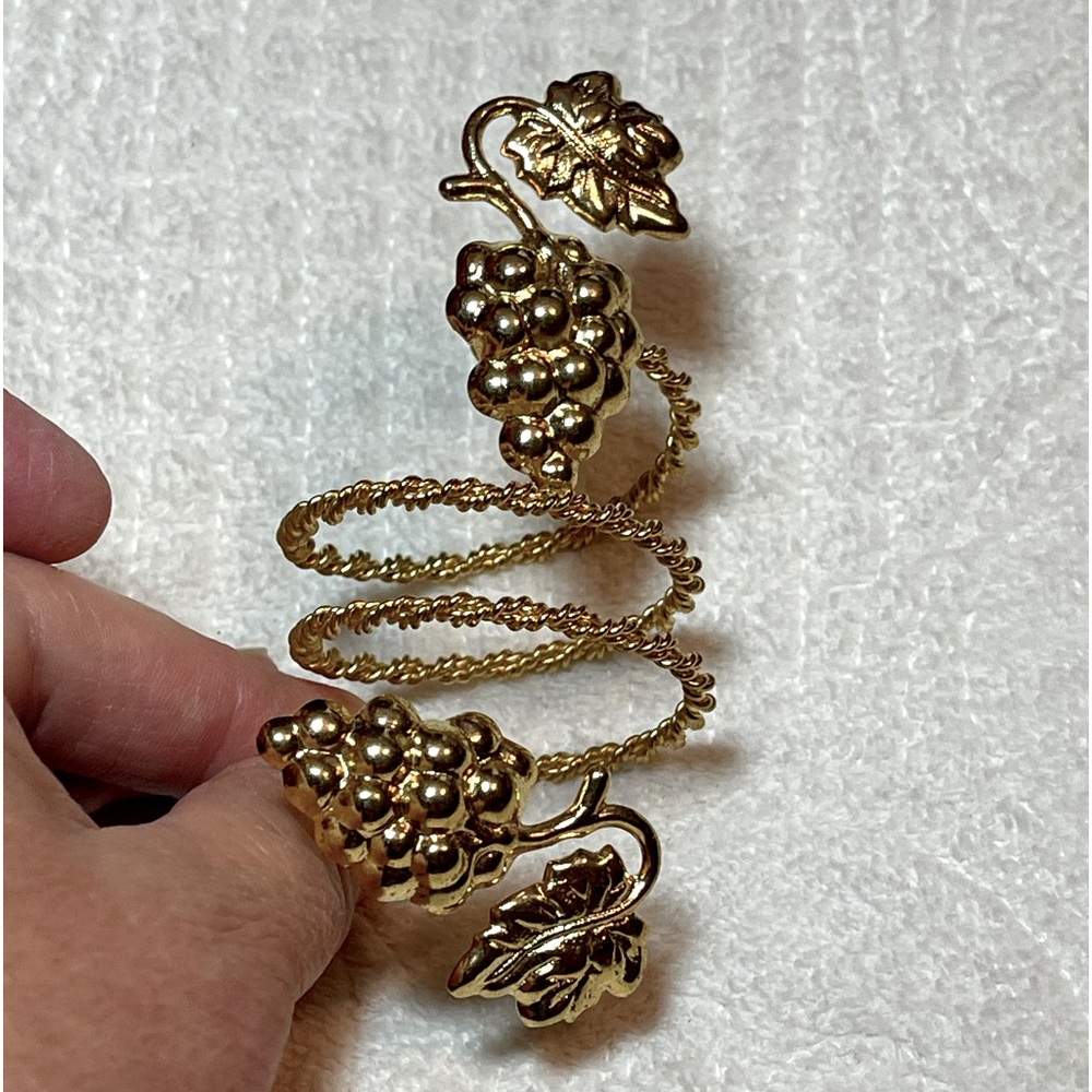 8 gold colored napkin rings vintage 90’s